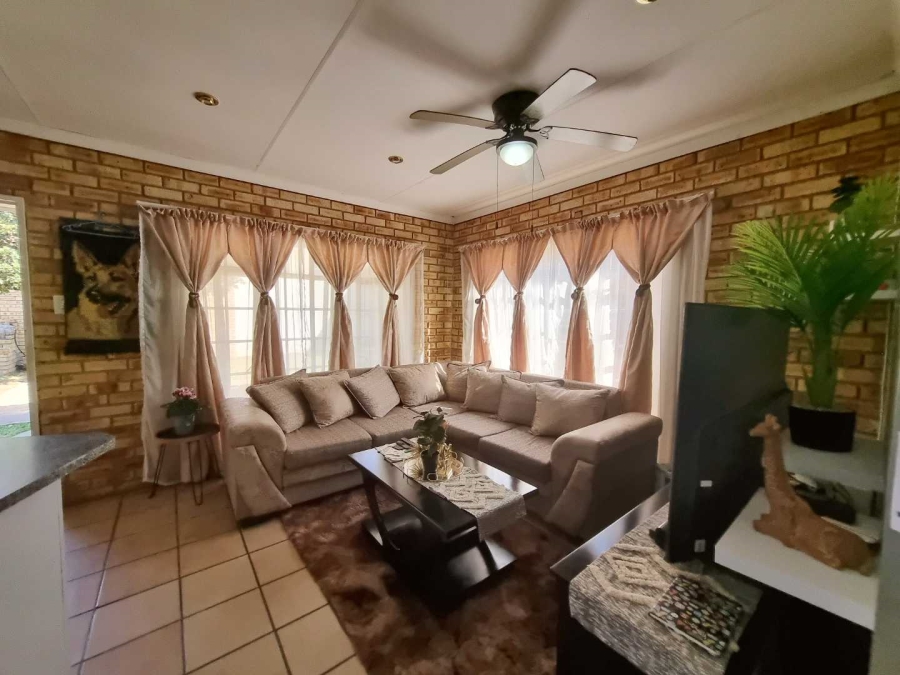 1 Bedroom Property for Sale in Parys Free State
